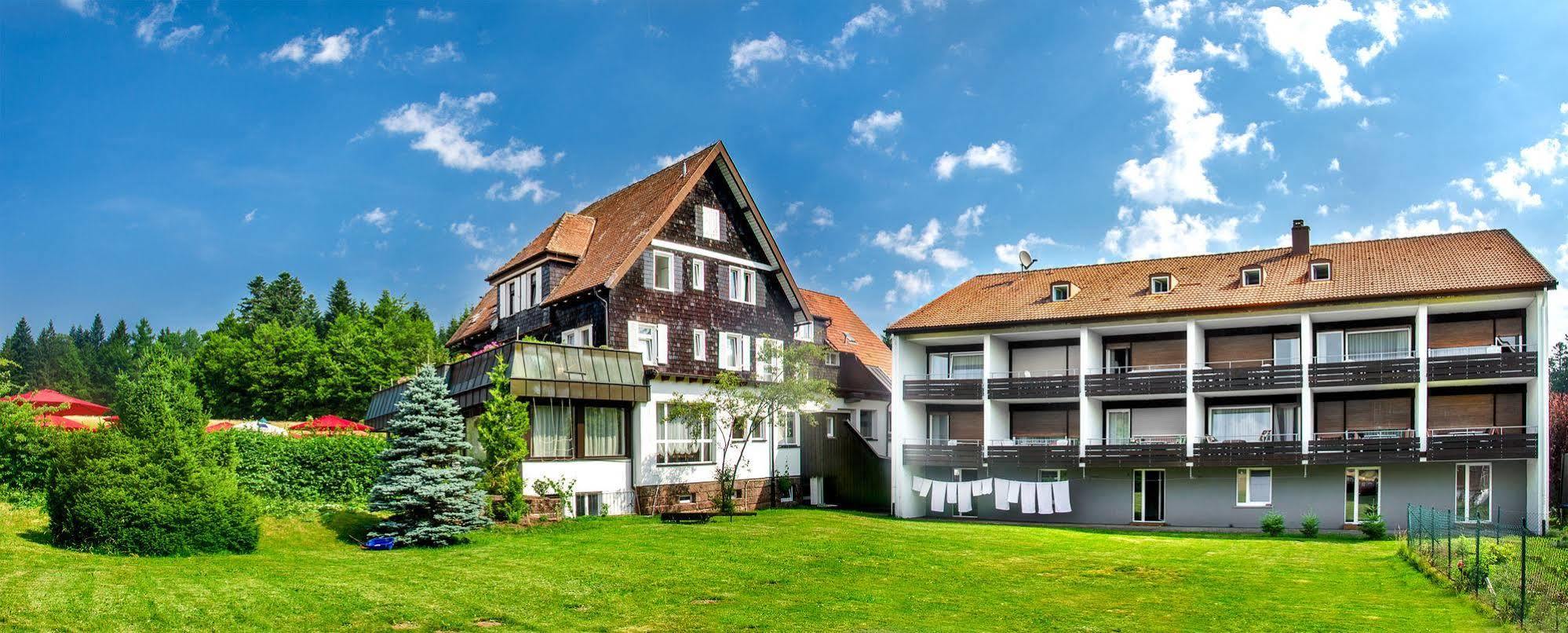 Hotel Hirsch Freudenstadt Bagian luar foto